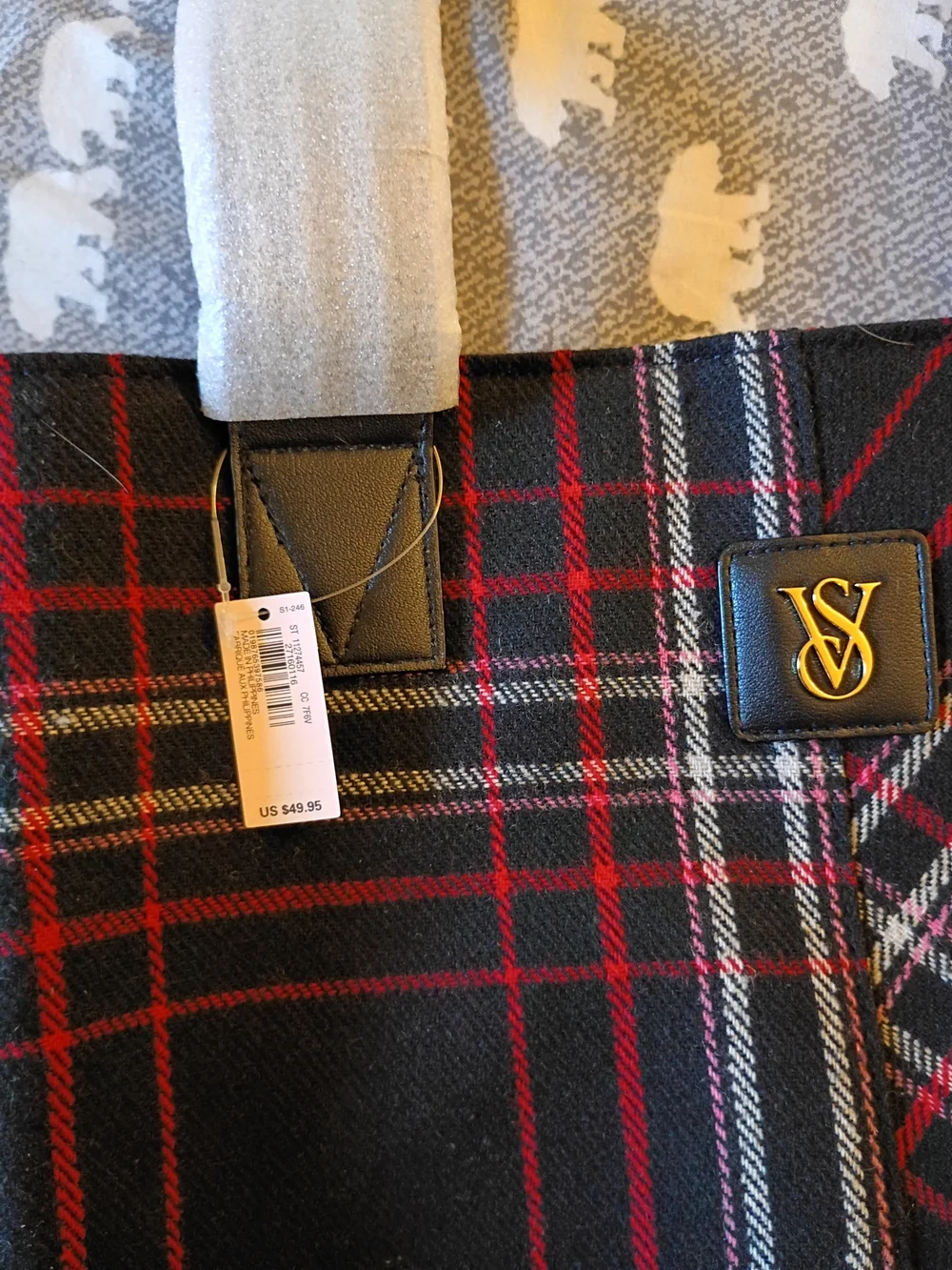 VICTORIA'S SECRET PLAID TOTE BAG